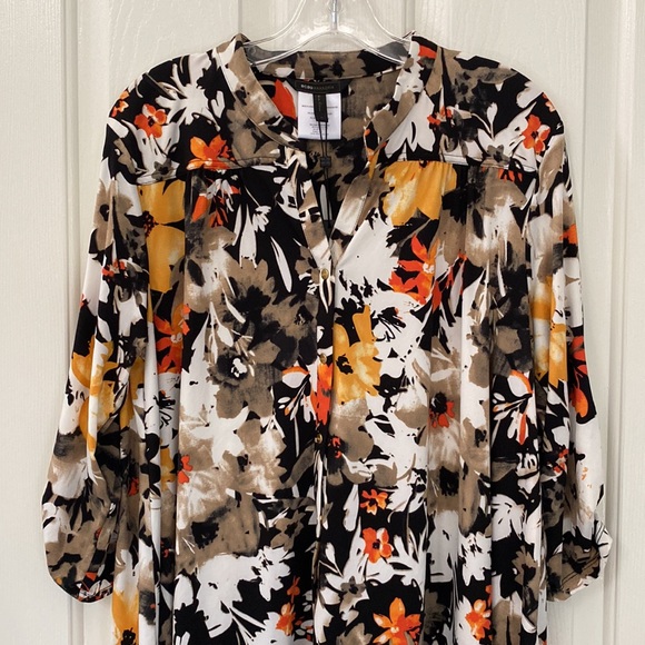 BCBG Maxazria 3/4 Sleeve Floral Print Top With Gold Snap Front Size XL - Picture 3 of 11